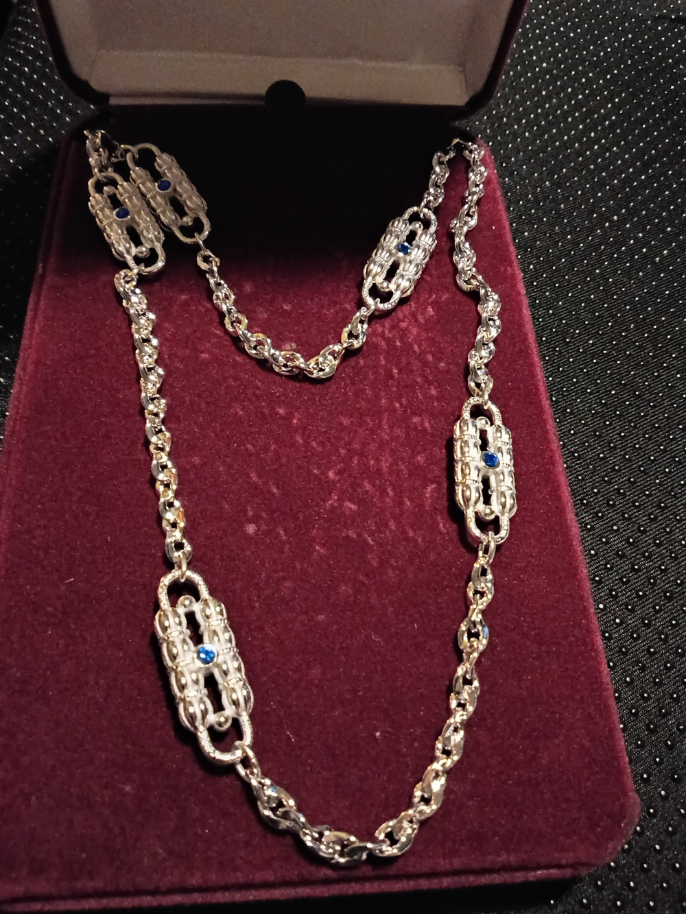 Jacqueline Kennedy Vintage 27" Paperclip Necklace W/Authentication